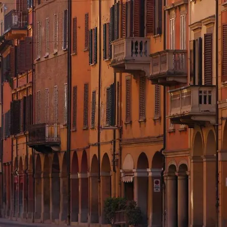 Sedicibis Bologna