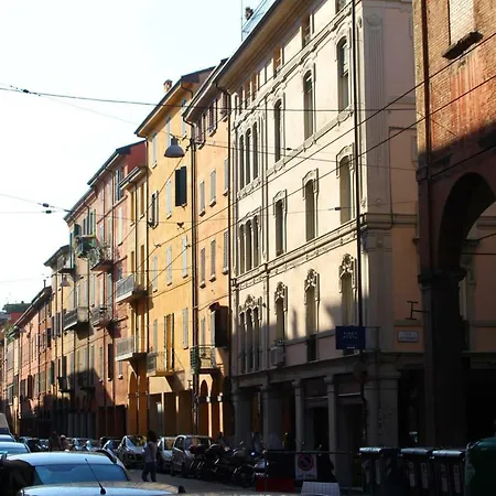 Lägenhet Sedicibis Bologna