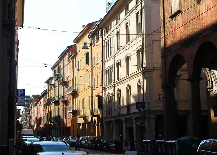 Lägenhet Sedicibis Bologna